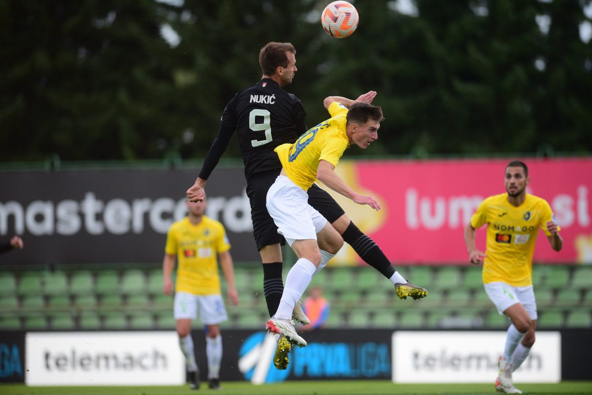 Vodilni Ljubljančani na mestnem derbiju naleteli na mino Sportklub