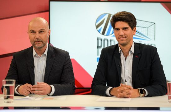 Pod prečko
