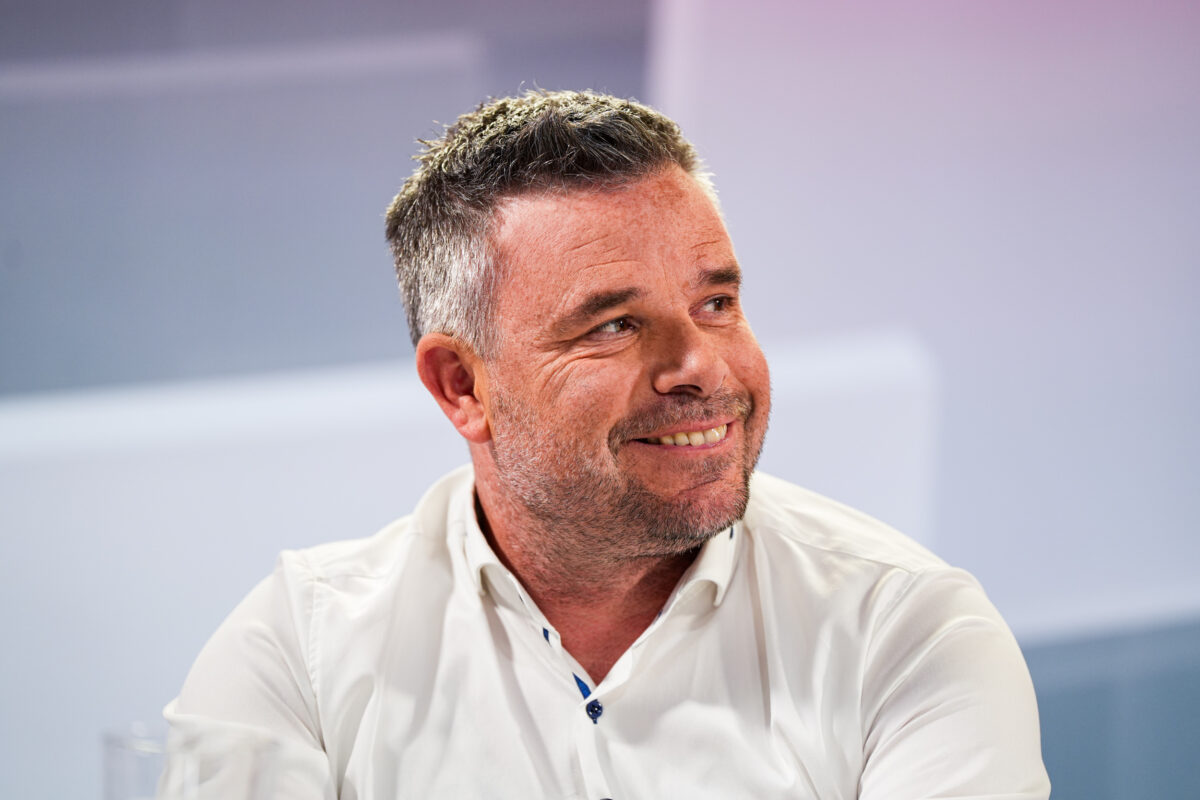 Pretres v prvoligašu, na obzorju vrnitev starega znanca