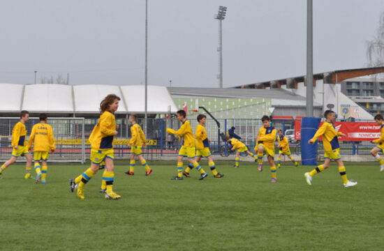 Reševalni pas za domžalske nogometne upe