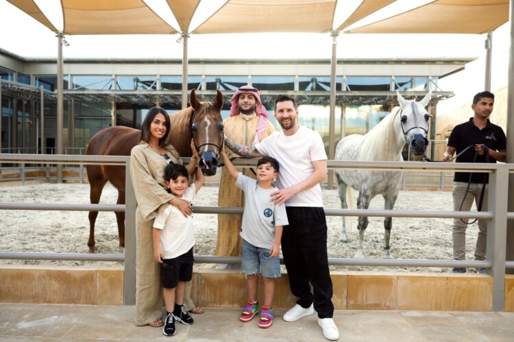 Leo Messi and his family visit Riyadh