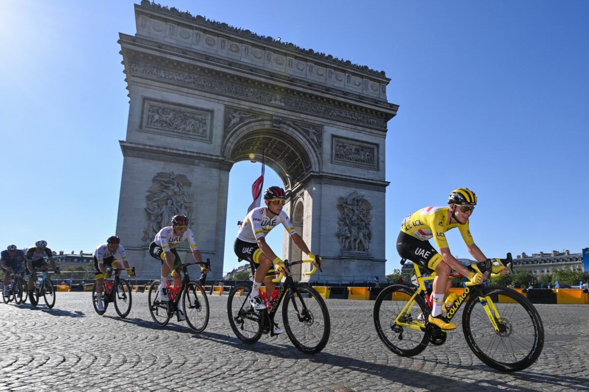 Pourquoi les cyclistes ne concourent pas le dernier jour du Tour de France