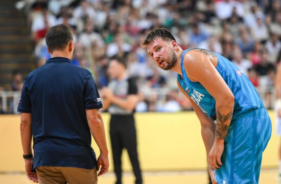 Luka doncic poskodba slovenija zda
