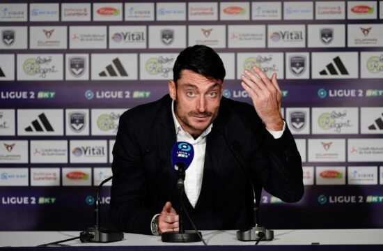 Football Club des Girondins de Bordeaux v Association Sportive de Saint-Etienne - Ligue 2 BKT