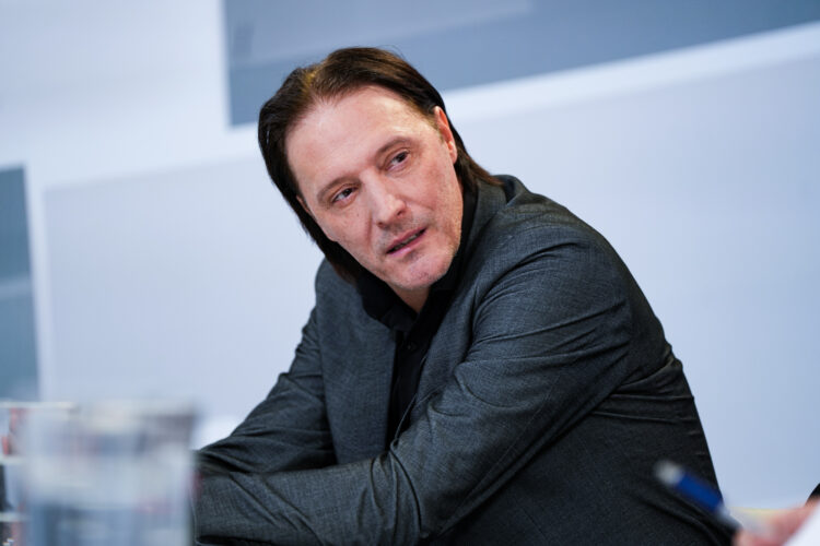 "To je neumno, a če so se klubi in zveza tako odločili ..."