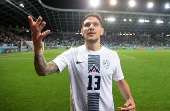 Slovenski reprezentant ostaja na Poljskem vse do leta 2027