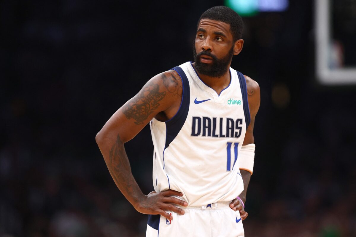 Dallas potrdil: Kyrie Irving v tej sezoni ne bo stopil na parket