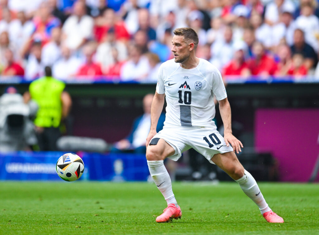 Timi Elsnik (Slovenia) in Aktion, UEFA EURO 2024 - Group C, Slovenia vs Serbia, Fussball Arena Muenchen am 20. June 2024