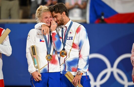 Paris 2024 - Medal Ceremony Tennis Double Mixte