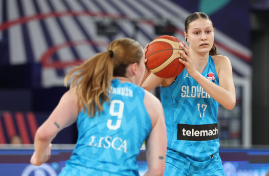 Slovenska ženska košarkarska reprezentanca
