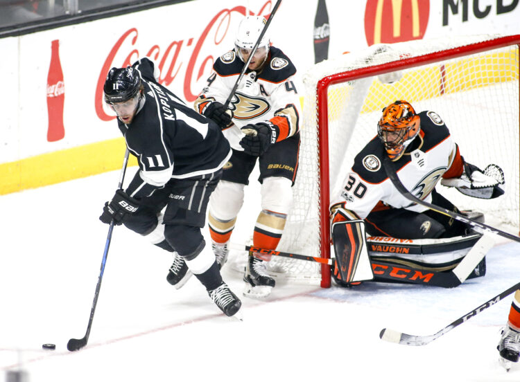 (SP)U.S.-LOS ANGELES-NHL-KINGS-DUCKS