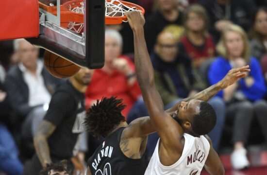 Cleveland ruši vse pred seboj, spodrsljaj San Antonia