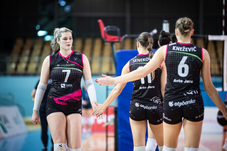 OTP banka Branik - Calcit Volley