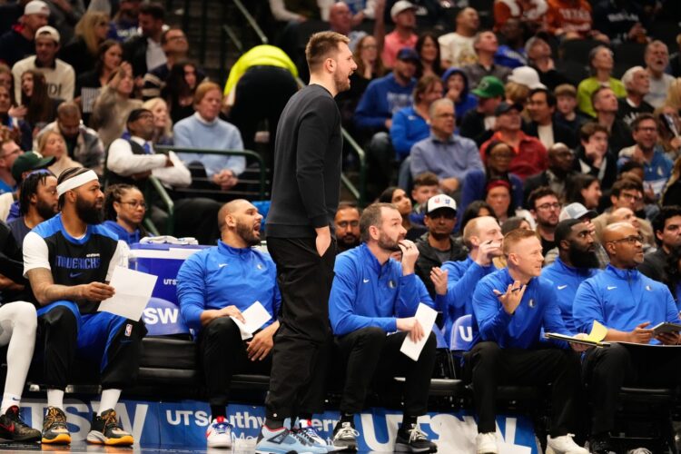 NBA: Los Angeles Clippers at Dallas Mavericks