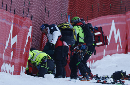 Bormio terjal novo žrtev: grozljiv padec favorita