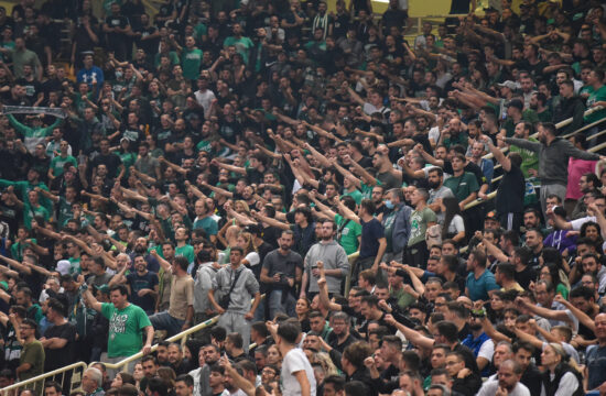 Partizan poražen tako na parketu kot na tribunah (VIDEO)