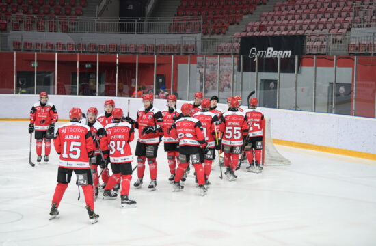 Nič od polfinalne vozovnice: popoln polom Jeseničanov