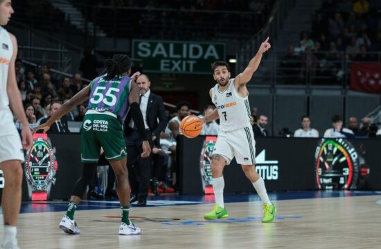 Unicaja presenetila Real, Panathinaikosu derbi z Olympiakosom (VIDEO)