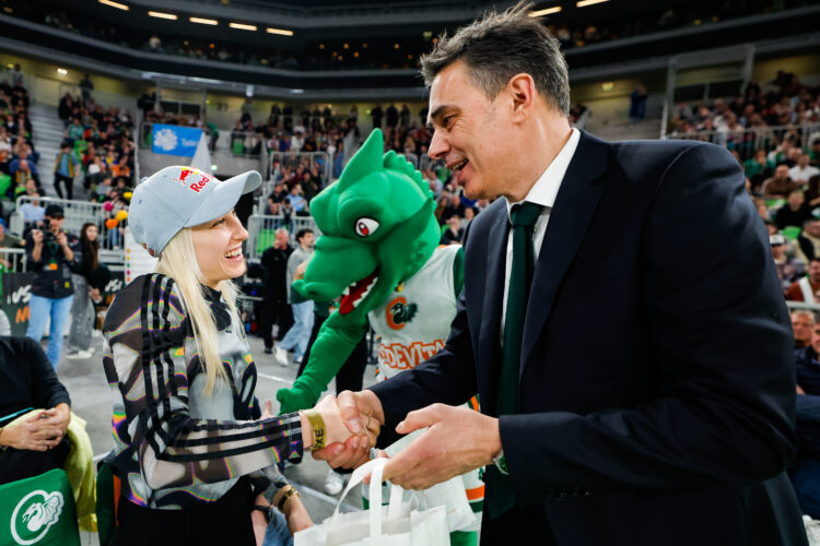 Janja Garnbret, Cedevita Olimpija - Bešiktaš