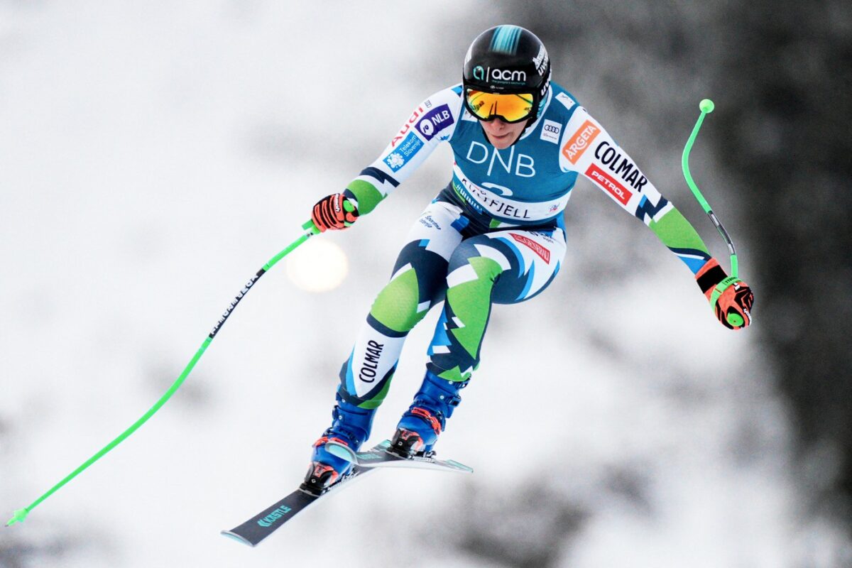 Z Ilkinim slovesom se briše smukaška sled