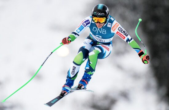 Z Ilkinim slovesom se briše smukaška sled