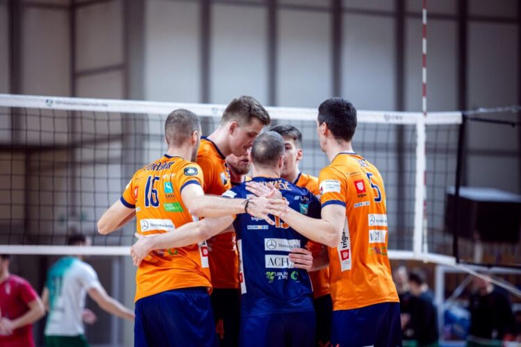 ACH Volley