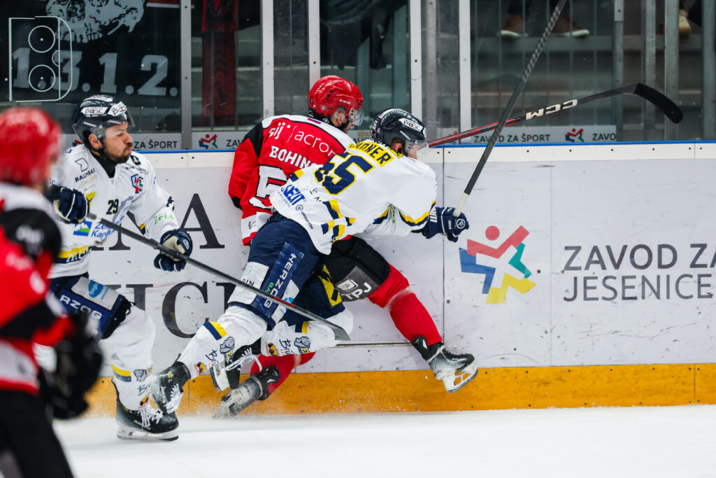 SIJ Acroni Jesenice-EK Die Zeller Eisbaren,