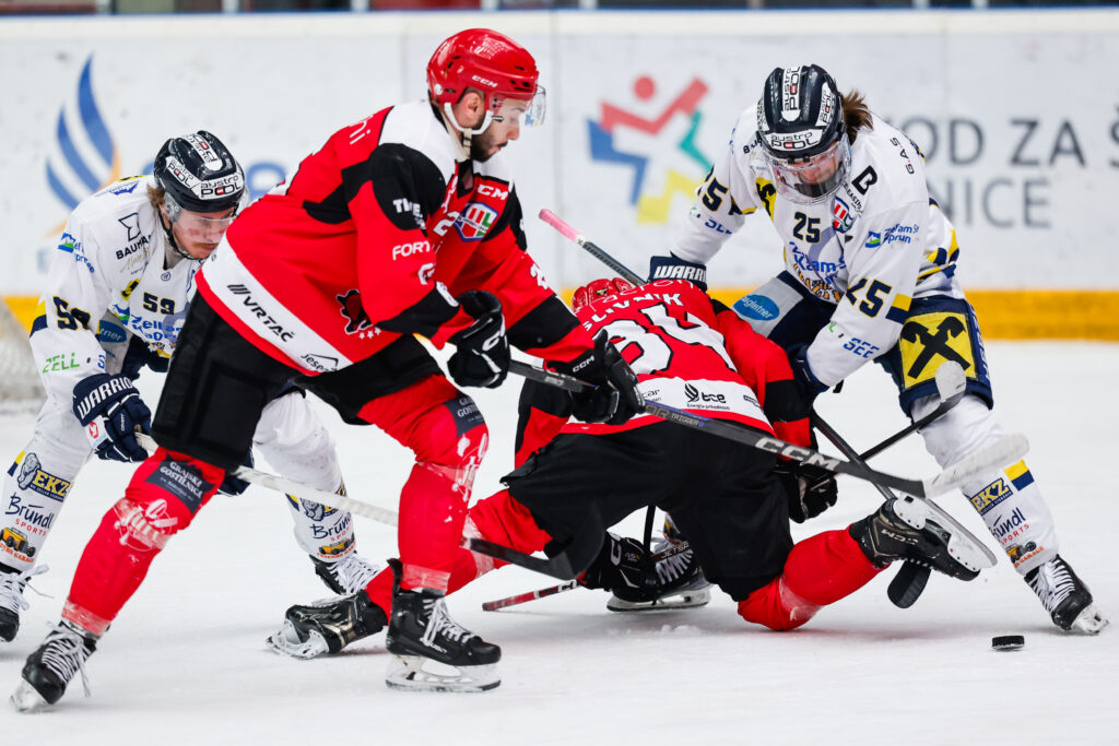 SIJ Acroni Jesenice-EK Die Zeller Eisbaren,