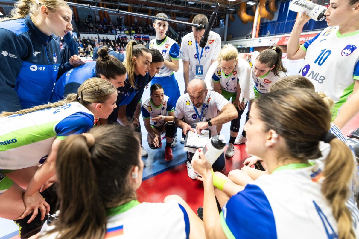 Pomlajene slovenske rokometašice izgubile proti Turkinjam