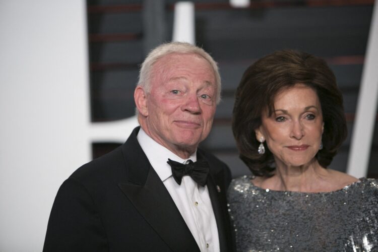 Jerry Jones and wife Eugenia Jones