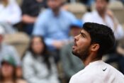 Roland Garros 2025: Carlos Alcaraz (ESP) during the Men's Singles tennis match against Giulio Zeppieri on Court Suzanne-Lenglen during the Grand Slam tennis tournament on May 26, 2025, at Roland Garros Stadium in Paris, France. - 26/05/2025 - France /