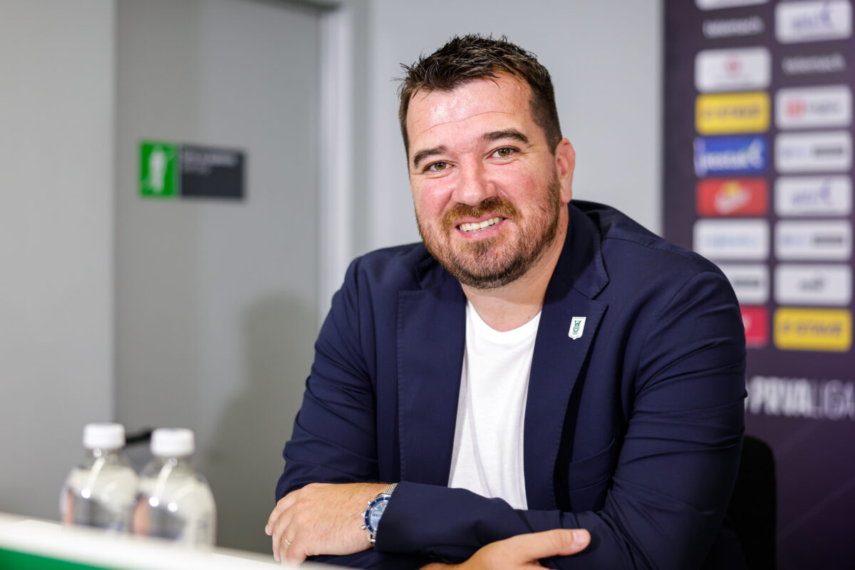 Želeli so zbežati iz Olimpije, zdaj pa jočejo v pisarni