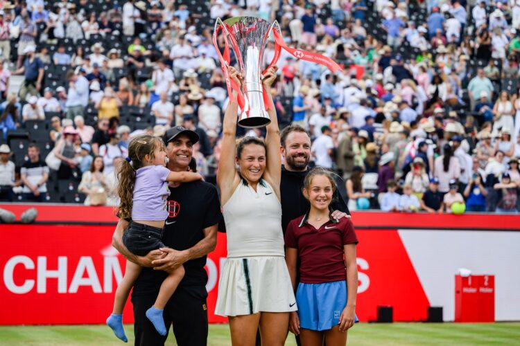 LONDON, UNITED KINGDOM June, 15: Tatjana Maria (GER) crowned Champion after winning the match at presentation with her family during WTA 500 Single Final Amanda Anisimova (USA) vs Tatjana Maria (GER) on Day 7 of the 2025 HSBC Championships at The Queen's