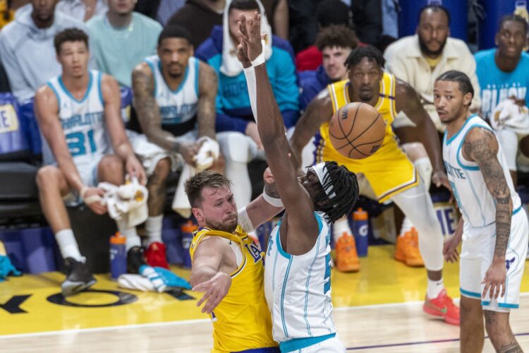 NBA 2025: Hornets 100: 97 Lakers