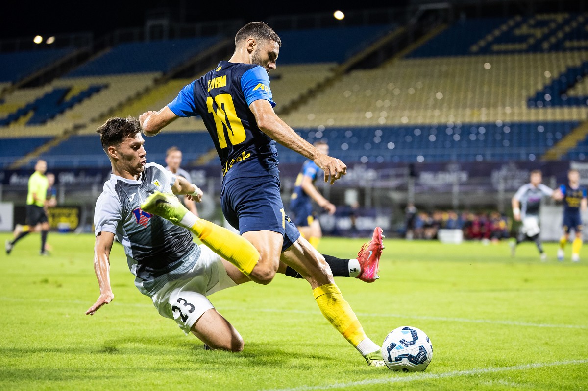 Radomlje pri vodilni ekipi lige