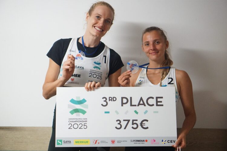 Maja Marolt Tjaša Kotnik