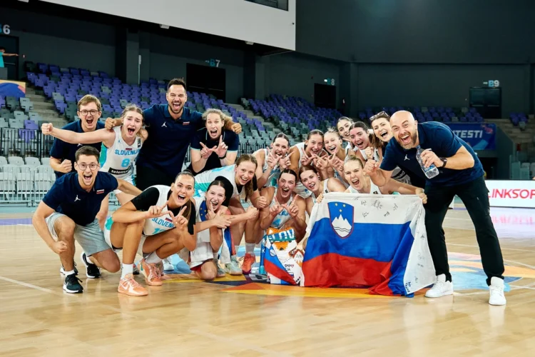 Slovenija - Srbija, Slovenska ženska košarkarska reprezentanca do 16 let