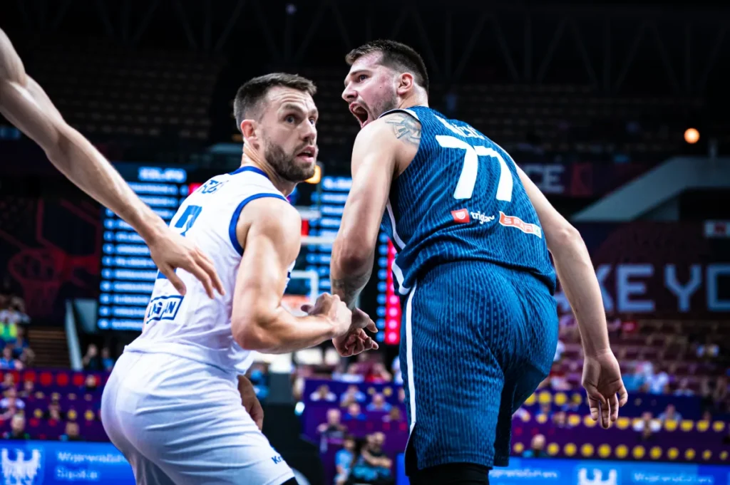 Luka Dončić; Islandija - Slovenija