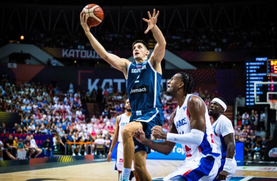 Na drugi strani ameriškega požiralnika