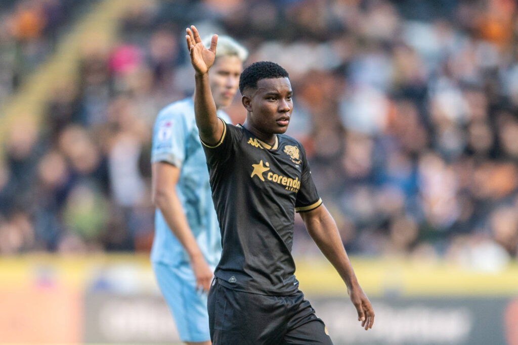 Hull City v Cardiff City Sky Bet Championship Oscar Zambrano of Hull City during the Sky Bet Championship match between