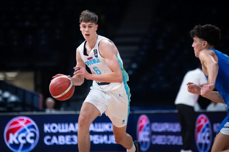 Košarkarski biser tudi v slovenski reprezentanci