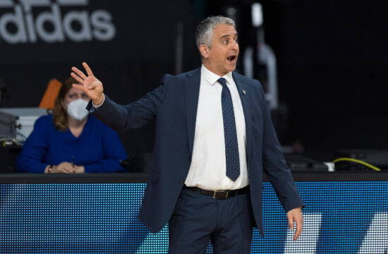 Basketball, Euroleague, day0}.03.2021, FC Bayern München - Fenerbahce Istanbul. Im Bild Head Coach von Fenerbache Instan