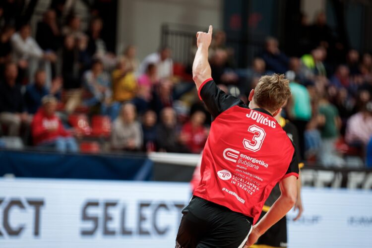 Stas Slatinek Jovicic