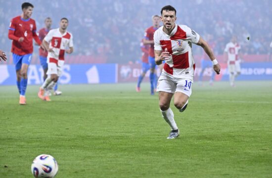 V živo na SK: Hrvati potrjujejo vozovnico, derbi večera v Varšavi