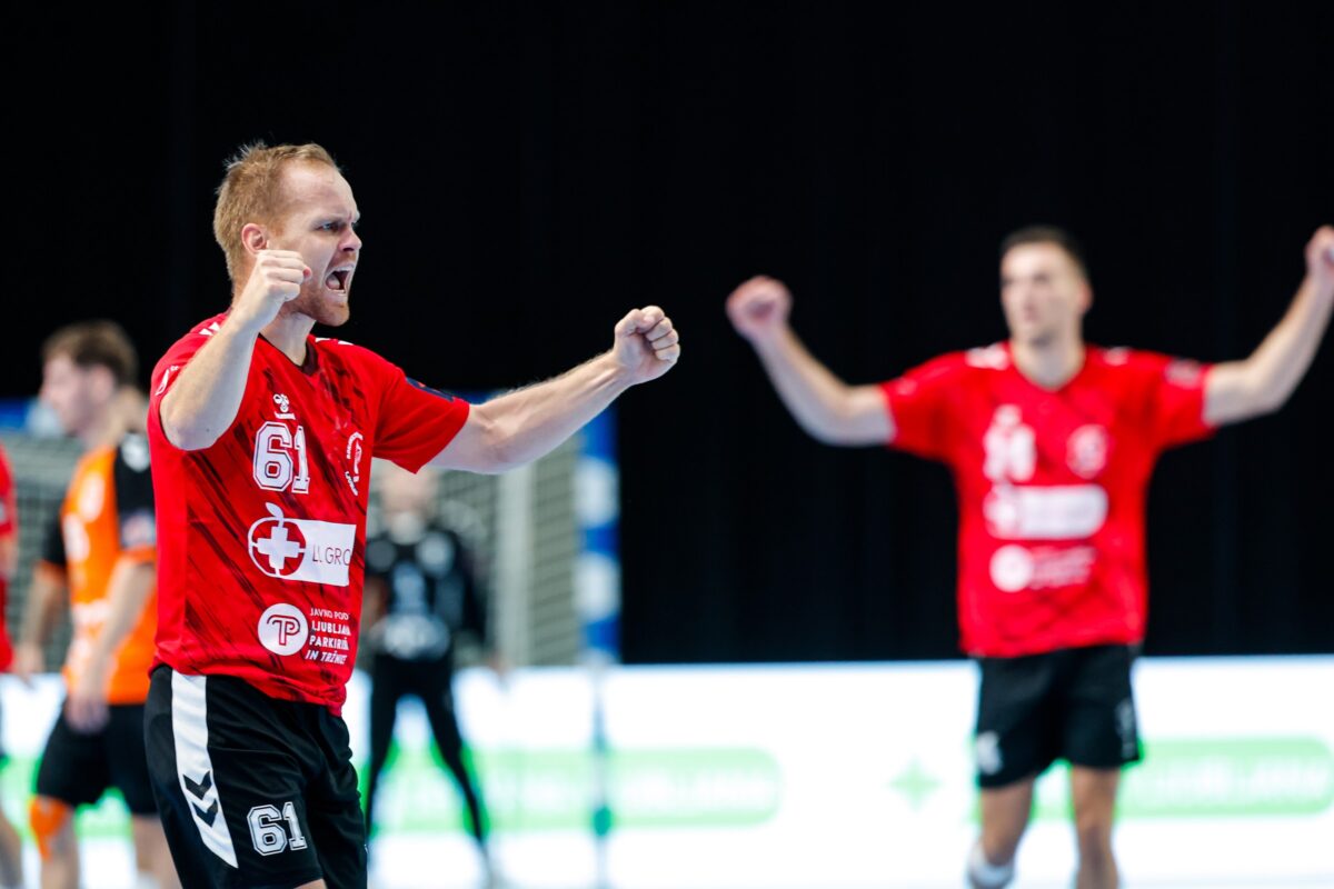 Slovan v prvenstvu ne popušča