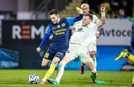 V živo na SK1: pokalni derbi za preboj v četrtfinale