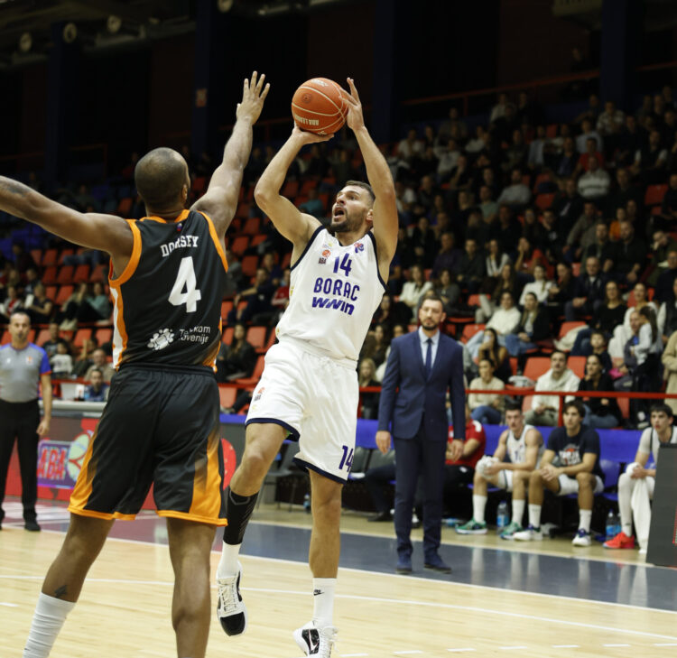 Borac - Kansai Helios