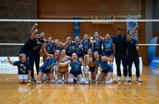 Goriške strele in bankirke brez težav