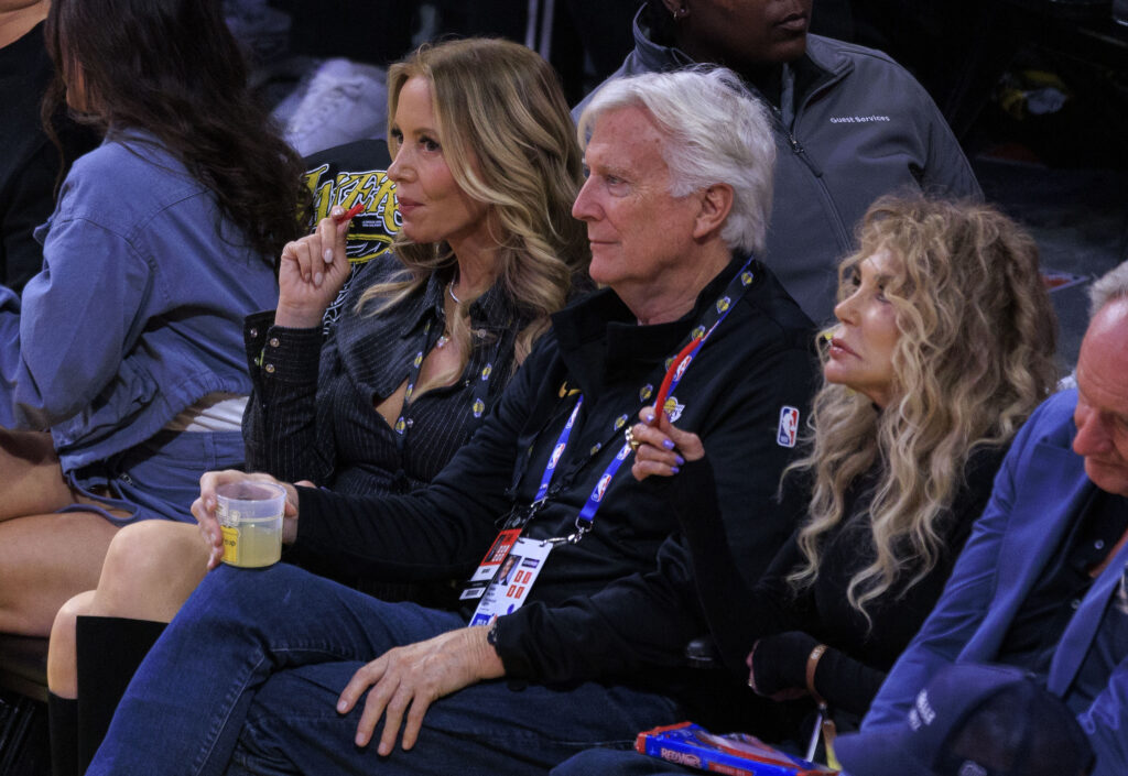 Zelena luč za prodajo Los Angeles Lakers - Sportklub