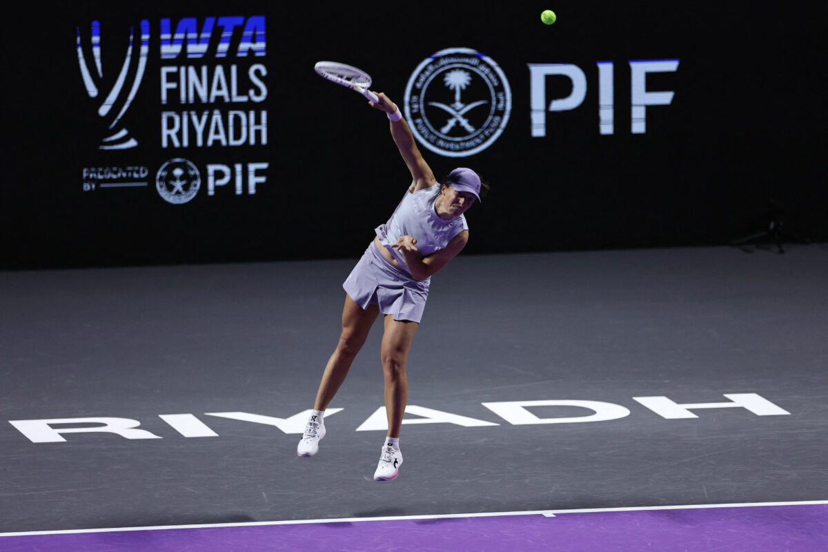 Iga Swiatek odprla zaključni turnir v Rijadu s suvereno zmago